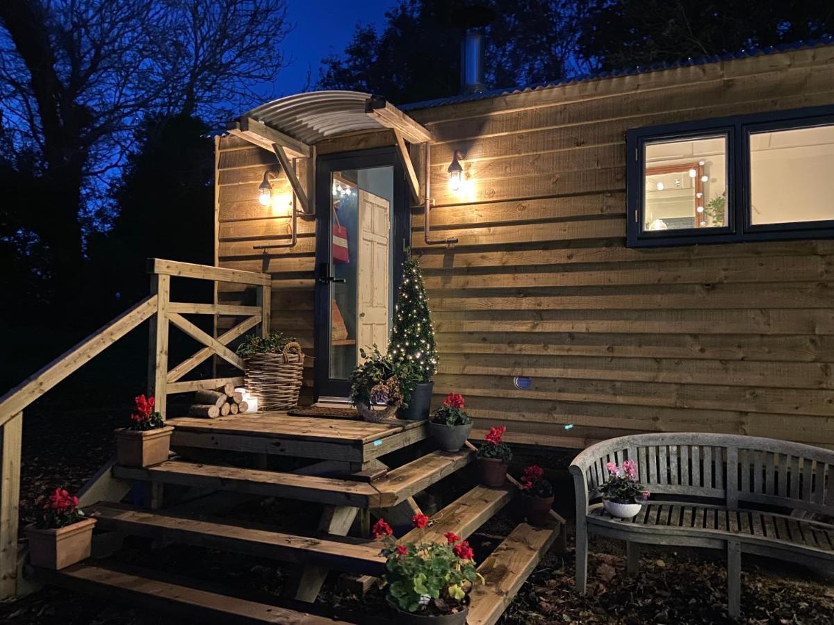 Cosy Double Shepherds Hut In Beautiful Wicklow With Underfloor Heating Throughout Rathnew エクステリア 写真