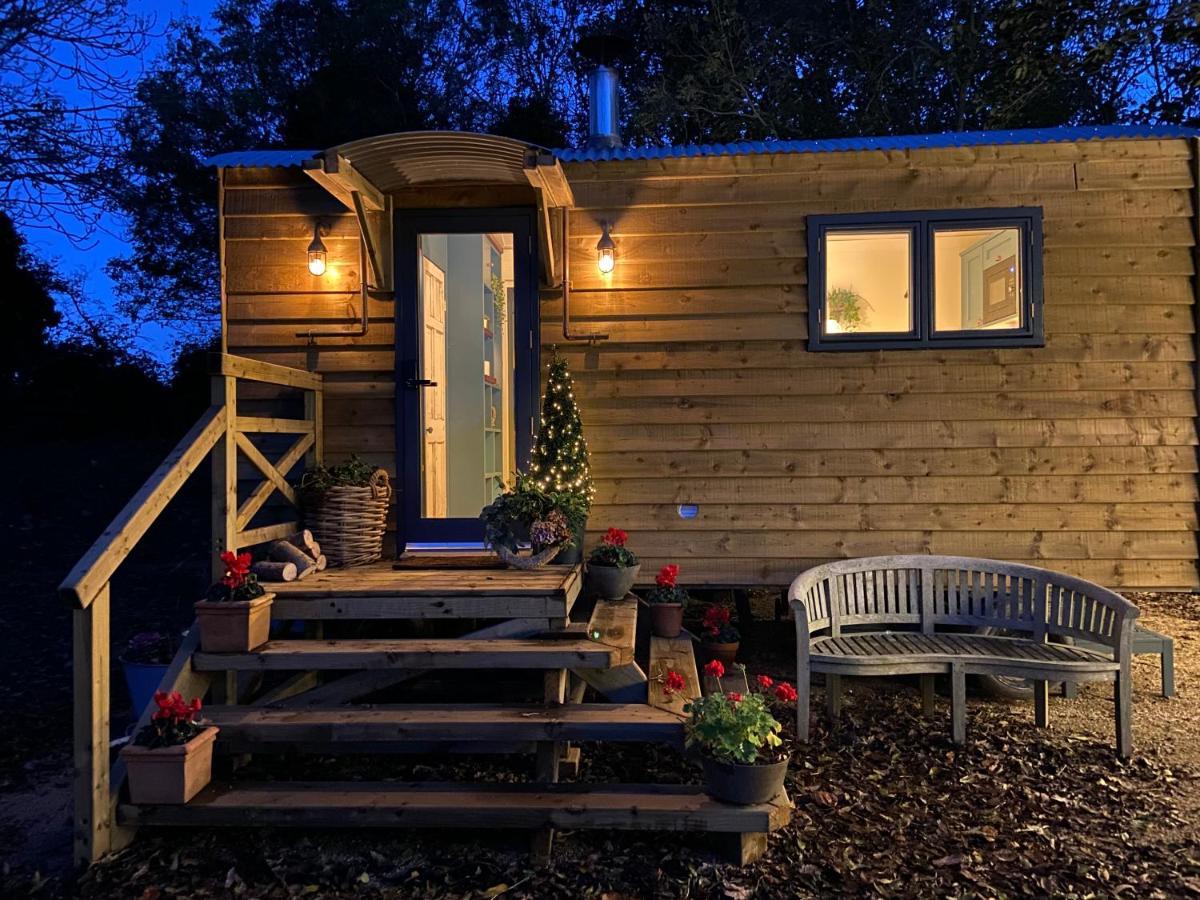 Cosy Double Shepherds Hut In Beautiful Wicklow With Underfloor Heating Throughout Rathnew エクステリア 写真