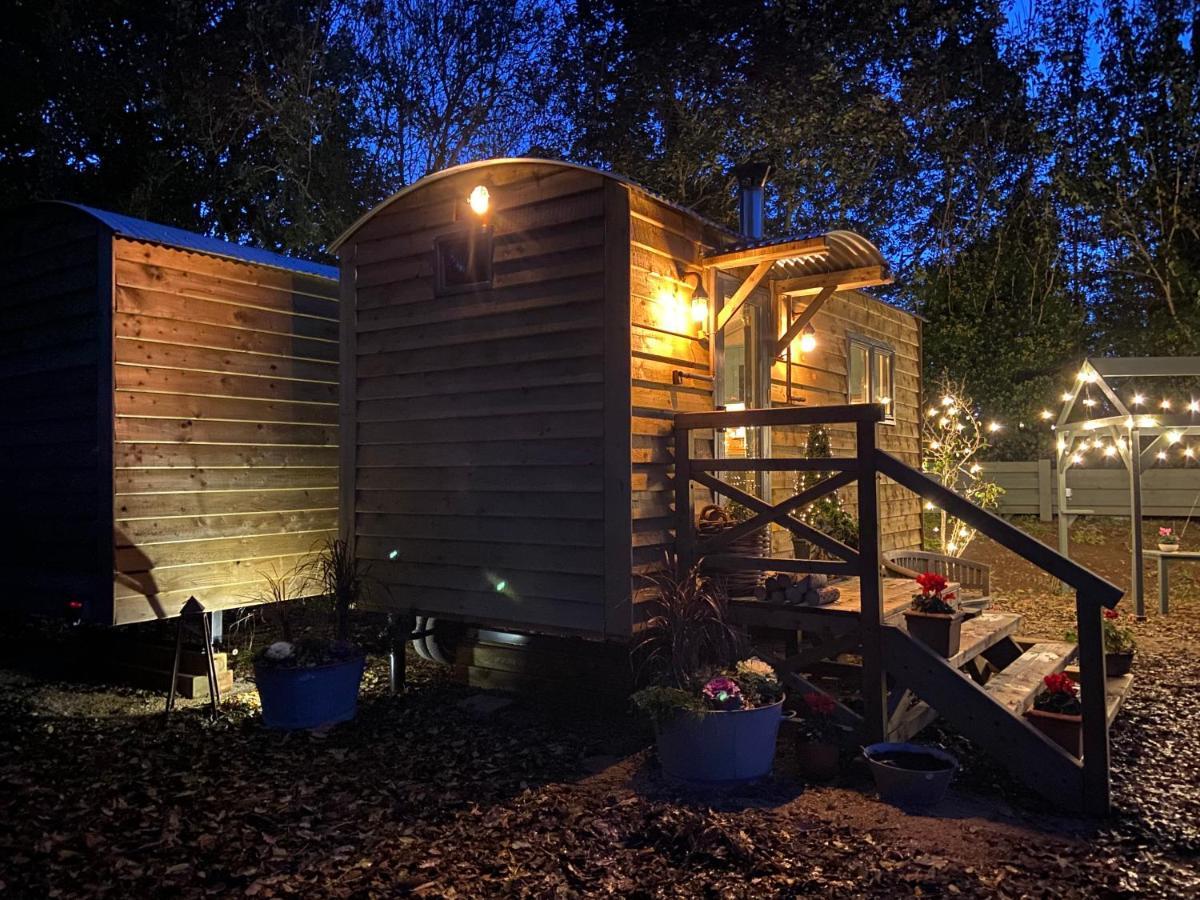 Cosy Double Shepherds Hut In Beautiful Wicklow With Underfloor Heating Throughout Rathnew エクステリア 写真