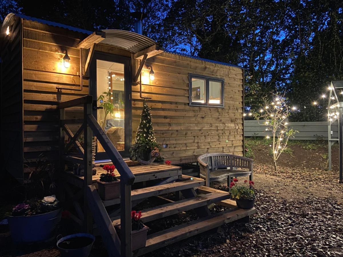 Cosy Double Shepherds Hut In Beautiful Wicklow With Underfloor Heating Throughout Rathnew エクステリア 写真